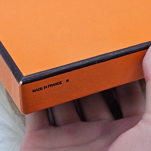 Authentic Hermès Gift Box (Empty) - Picture 4 of 7